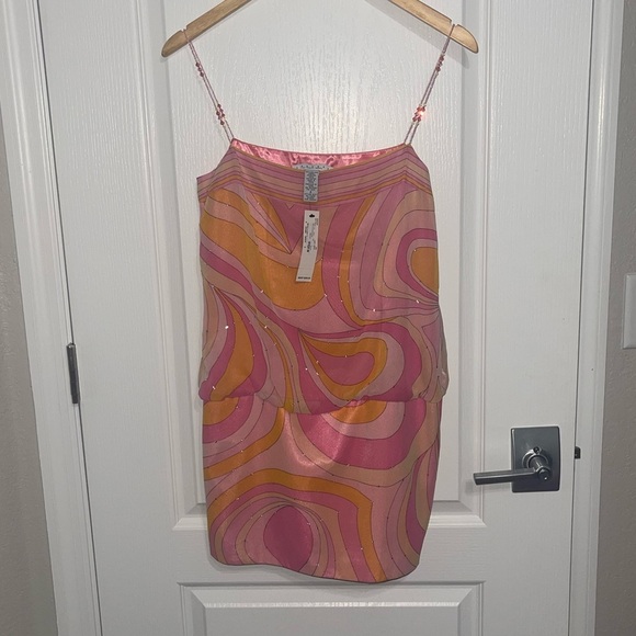 NEW LAUNDRY BY SHELLI SEGAL Colorful Pink Swirl Pattern Embellished Pucci Bead 4 - Picture 7 of 7